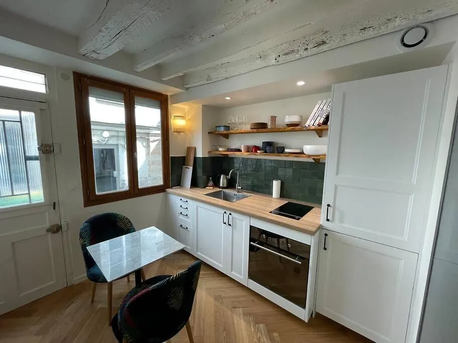 Cozystudioparis-Montmartre-Opera 0*, Paris